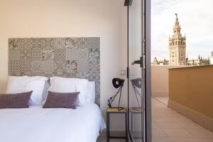 Suites Sevilla Q&Q Cathedral