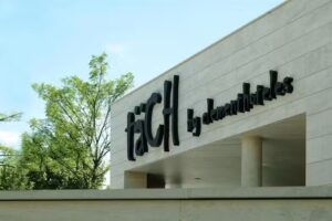 T&auml;ch Hotel Madrid Airport