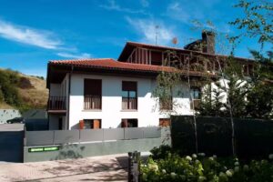 Talaimendi Apartamentuak Zarautz