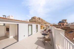 Tandem P&oacute;rtico Alicante Suites