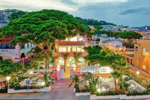 The Pink Elephant Boutique Hotel & Restaurant