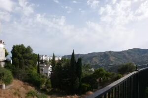 Tipica Casa En Frigiliana con patio y terraza