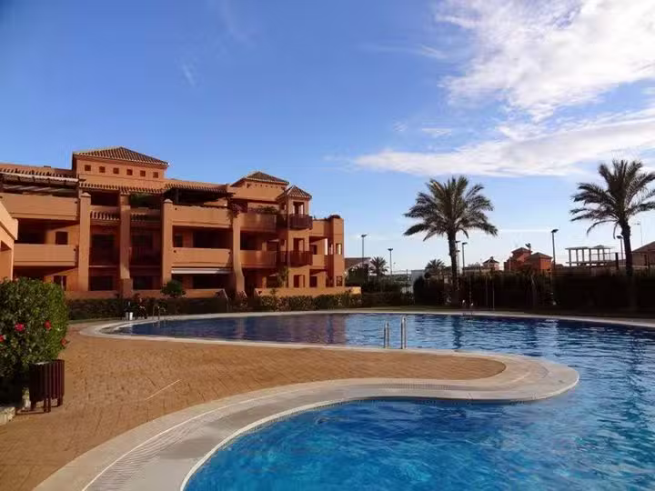 Tropical Beach Golf Apartments