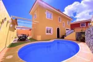 Tropicalidays Villa Cardones