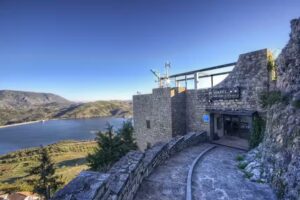 Tugasa Arco de la Villa