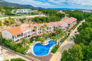 UHC COSTA LINDA FAMILY COMPLEX