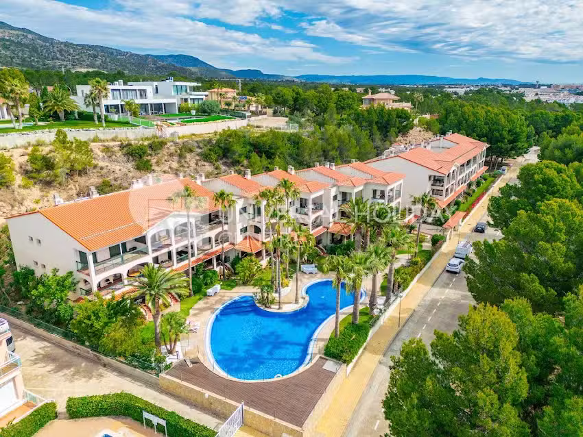 UHC COSTA LINDA FAMILY COMPLEX