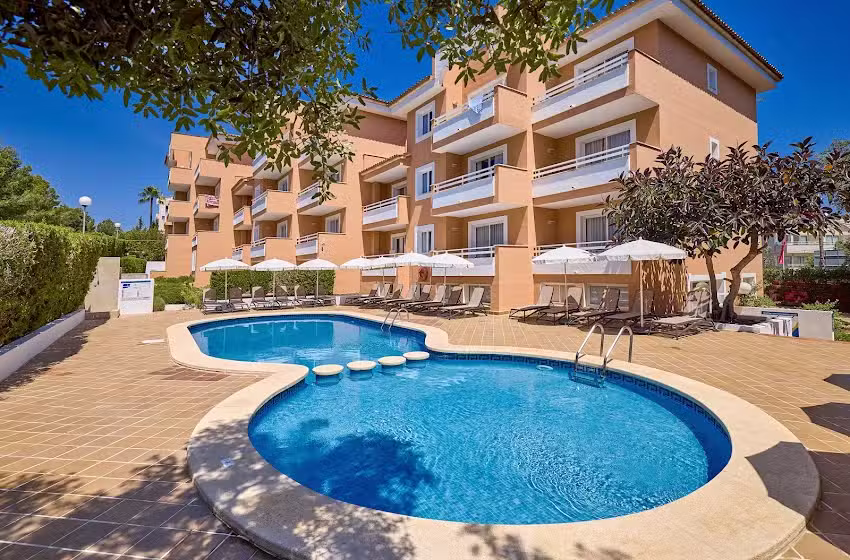 Universal Apartamentos Laguna Garden