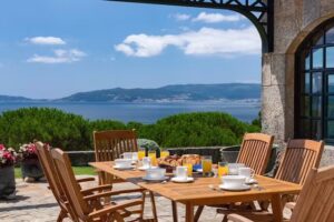 Upper Luxury Housing