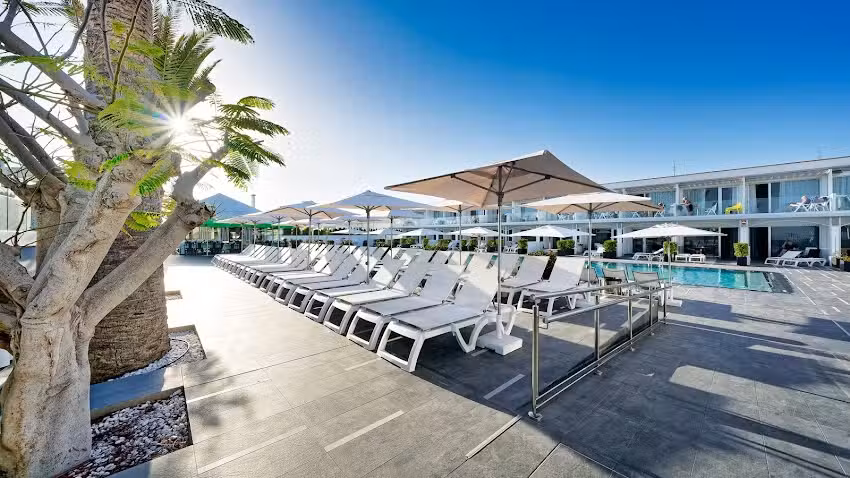 Ura Hotels &ndash; Aparthotel Lara