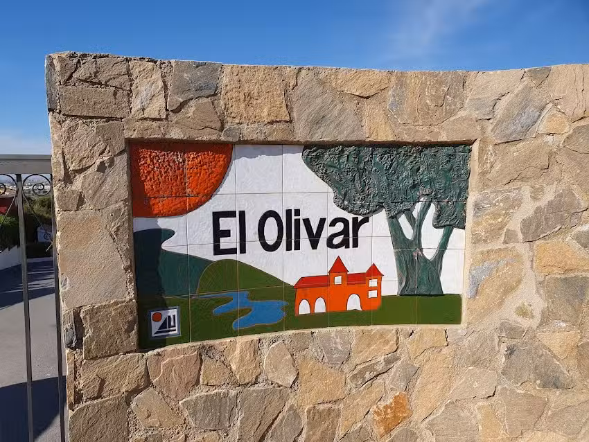 Urbanizaci&oacute;n El Olivar