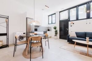 Valencia Aparments by Olala Homes