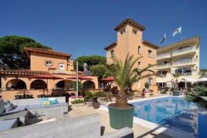 Van der Valk Hotel Barcarola