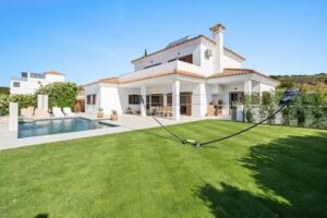 Villa Bahraini &ndash; Exclusive villa with private pool & Gibraltar views | Sunset Rental Sotogrande