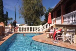 Villa climatis&eacute;e, piscine