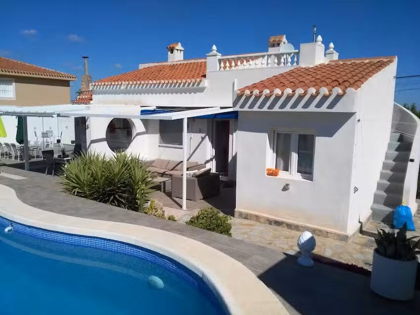 Villa Dos-Lagos