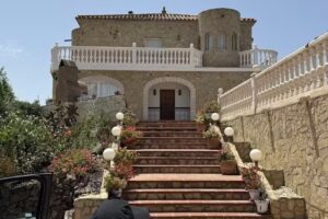 Villa El Castillo by Smile House Rentals