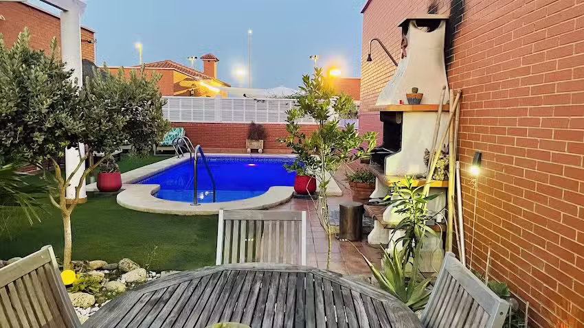 VILLA NOE CHALET EN CABO DE GATA