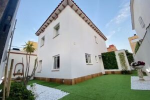 &laquo;Villa Paradise &ndash; Urban Oasis&raquo;