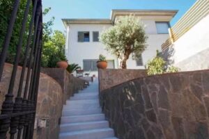 Villa Peralta Girona