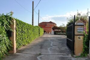 Villa Santa Luc&iacute;a