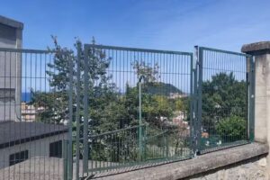 VILLA UNIFAMILIAR- PARKING GRATIS