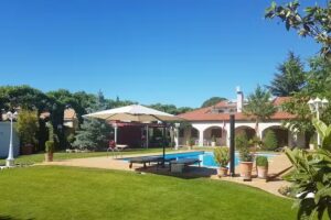 Villamercedes Paradise