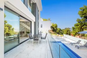 Villas Pinares de San Ant&oacute;n &brvbar; Luxury Villa Holiday Rentals M&aacute;laga