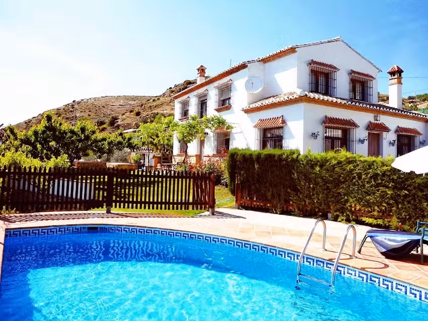 Villas Ruta del Sol. Casa Rural Almendros