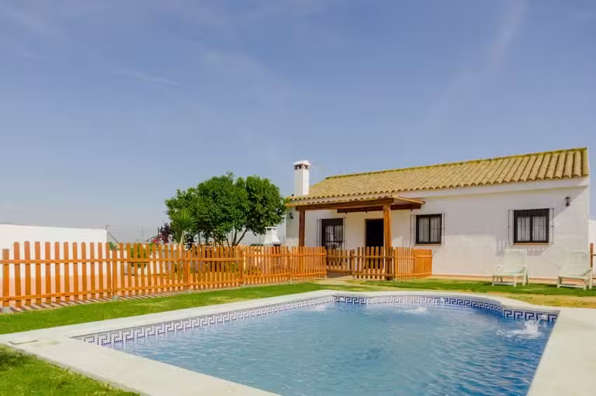 Villas y Chalets Conil | Alquiler de casas con piscina en Conil