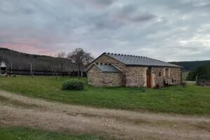 Viviendas Tur&iacute;sticas Pardas