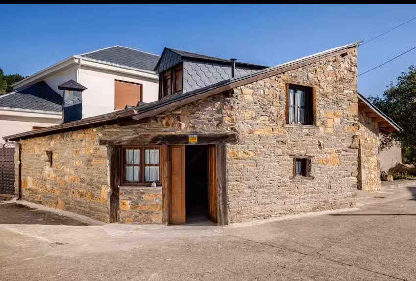 VUT LA CASITA DEL PAJAR