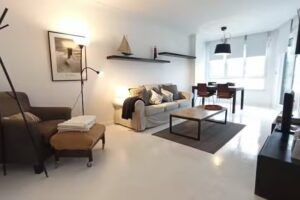 White Cozy Flat in Donostia