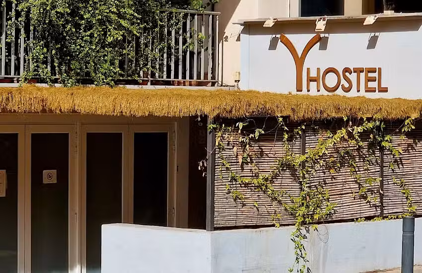 Y Hostel &ndash; Albergue Juvenil