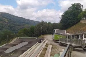 Youth Hostel Non Stop Inn by IrriSarri Land