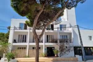 Zhimbad B&B by the sea